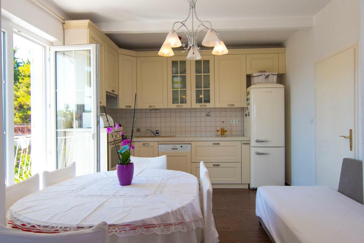 Apartmani Piculo Примоштен Экстерьер фото